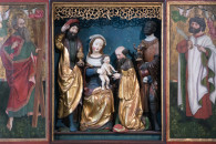 Bode-Museum — 1: Flügelretabel mit der Anbetung der Heiligen Drei Könige im Schrein, Oberbayern (München?), 1519