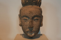Östasiatiskamuseet — 14: The Three Pure Ones: Lingbao Tianzun. Sandstone, traces of pigments. China, Shanxi Province, cave temples at Haotianguan. Yuan Dynasty, c. 1295