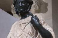Louvre: Diane, dite La Zingarella ou Petite Bohémienne. IVe siècle avant J.-C. et fin du XVIe ou début du XVIIe siècle. Italie. — 4