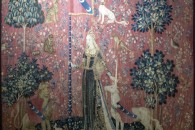 Musée de Cluny: La Dame à la licorne 1: Le Toucher. Paris, ca. 1500