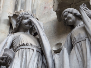 Dom zu Magdeburg St. Mauritius und Katharina — 29: Gleichnis von den klugen und törichten Jungfrauen: Der fünf klugen Jungfrauen (detail)
