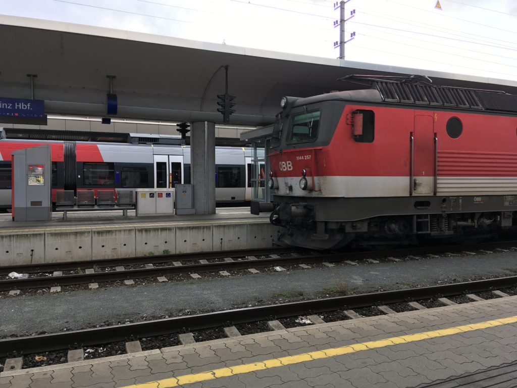 Linz Hauptbahnhof, Monday 25th September, 10:47